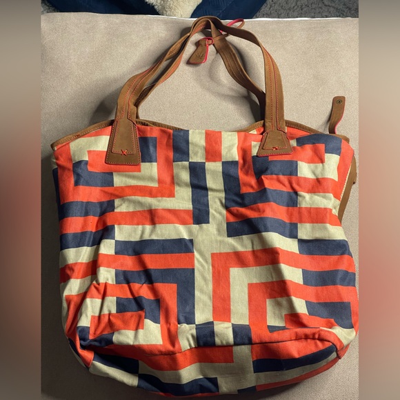 Loquita Hangbag - Picture 2 of 5